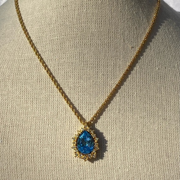 Vintage Christian Dior Signed Halo Blue Crystal Pendant Necklace - Picture 10 of 16